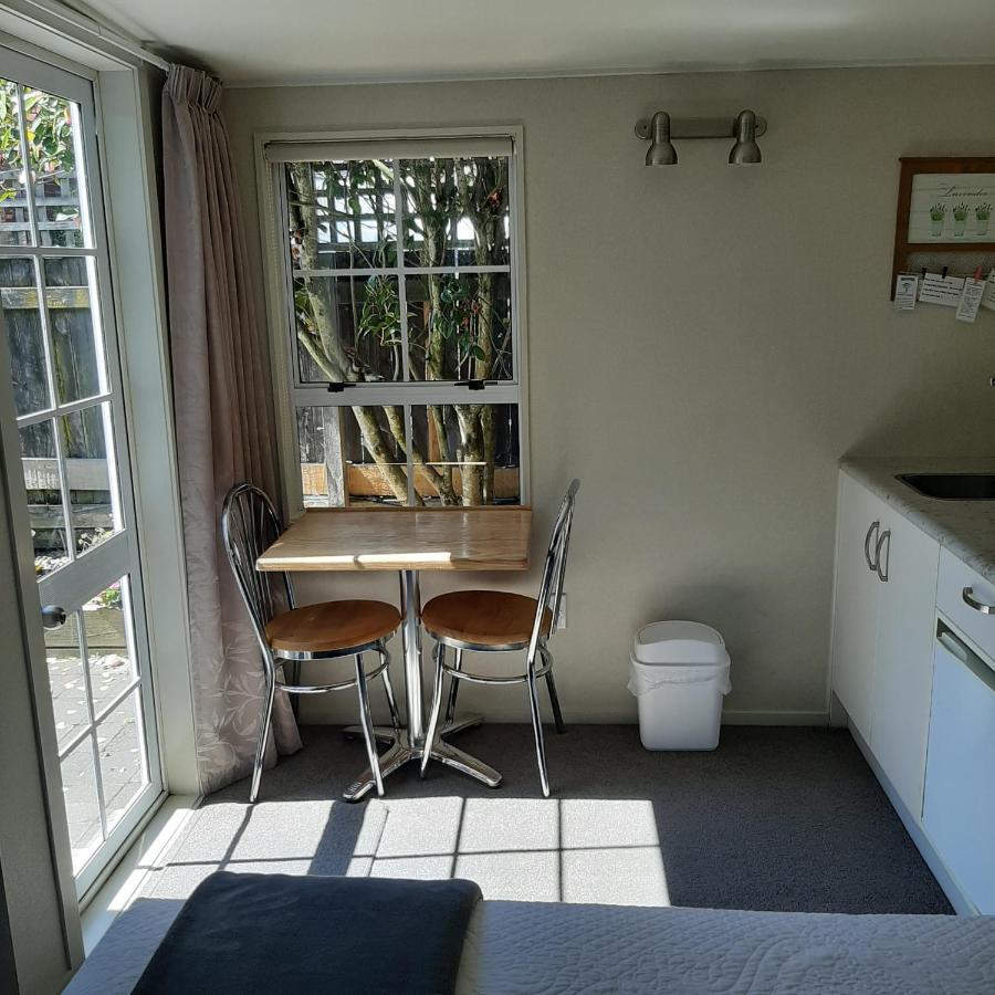 Cottage Mews Motel Taupo Exterior photo