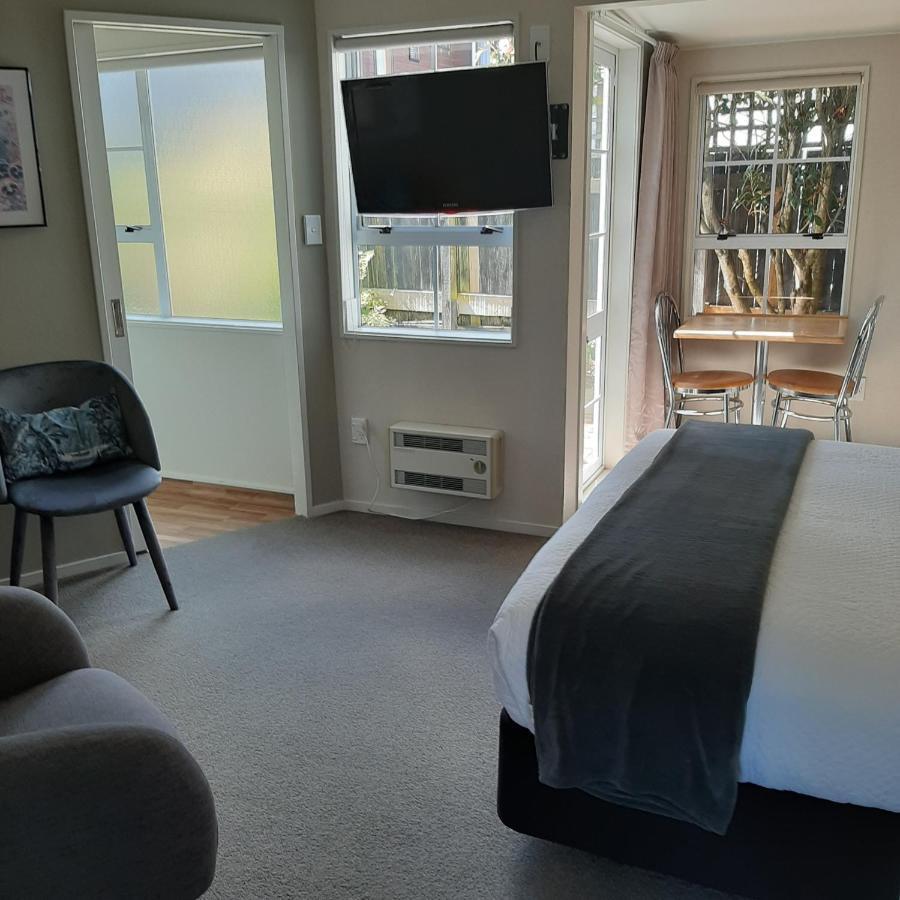 Cottage Mews Motel Taupo Exterior photo