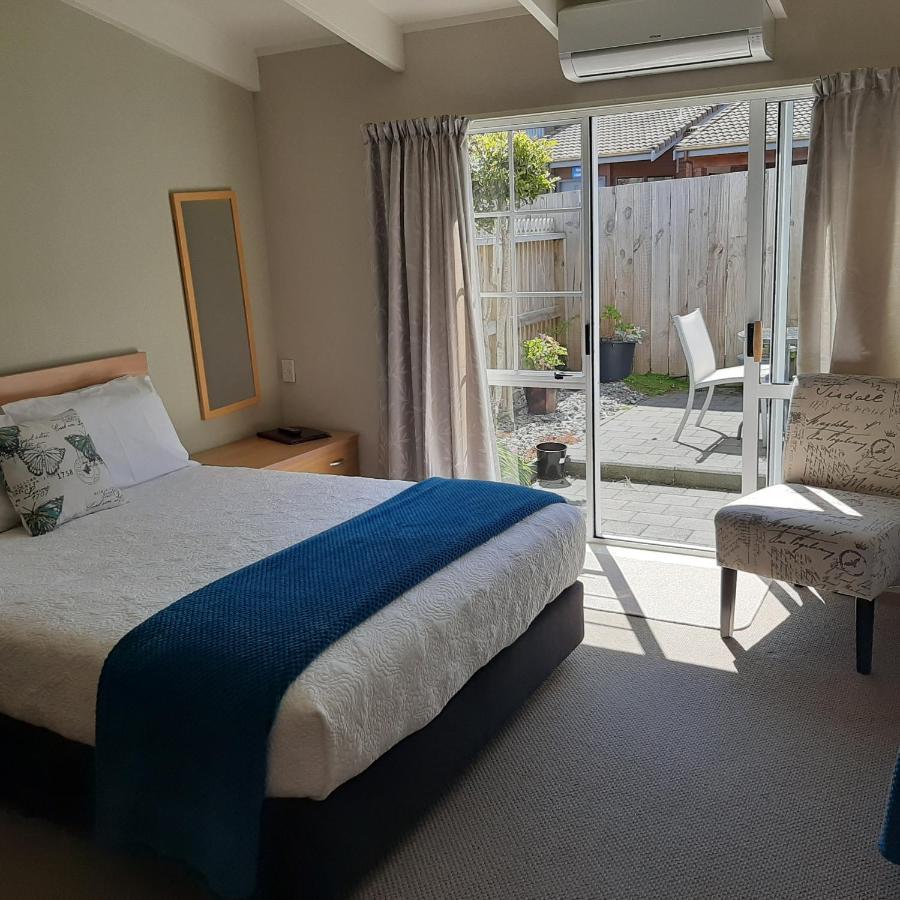 Cottage Mews Motel Taupo Exterior photo