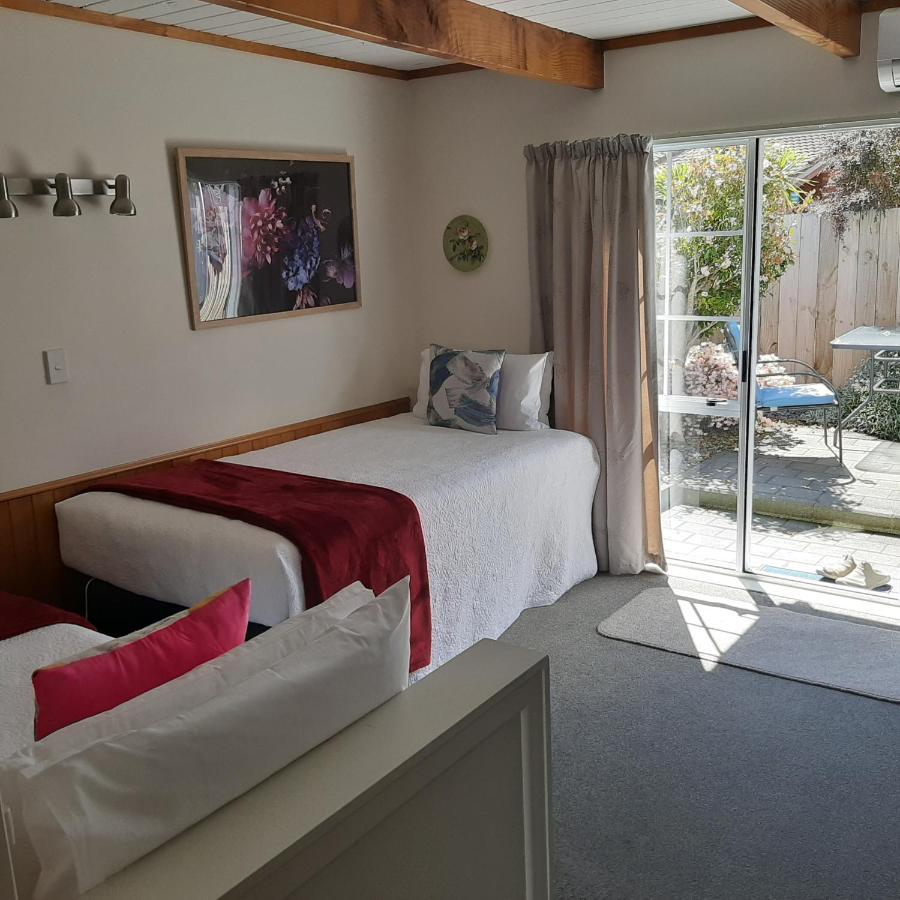 Cottage Mews Motel Taupo Exterior photo