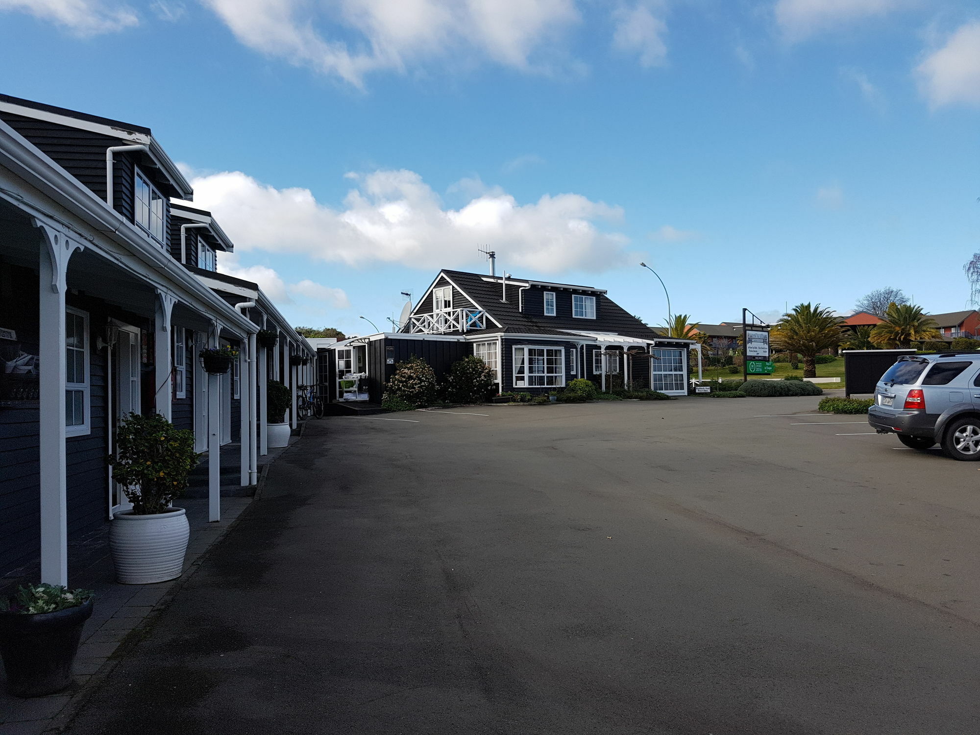 Cottage Mews Motel Taupo Exterior photo