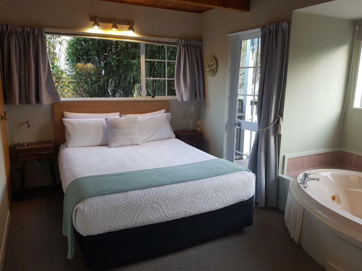 Cottage Mews Motel Taupo Exterior photo